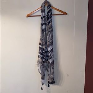 Kensie women’s scarf